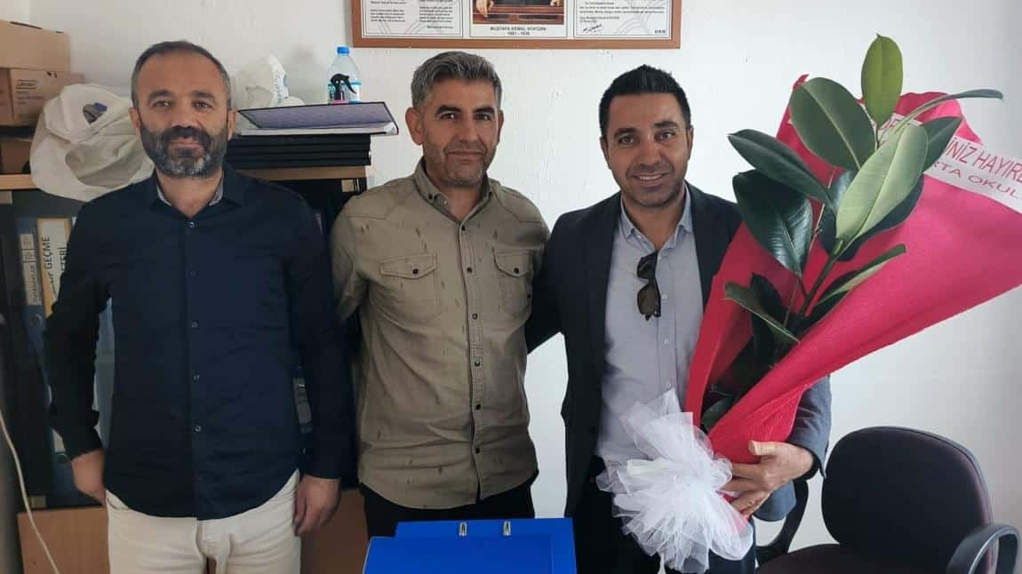 KÖYÜMÜZÜN İLKOKUL MÜDÜRLÜĞÜNE HAYIRLI OLSUN ZİYARETİ